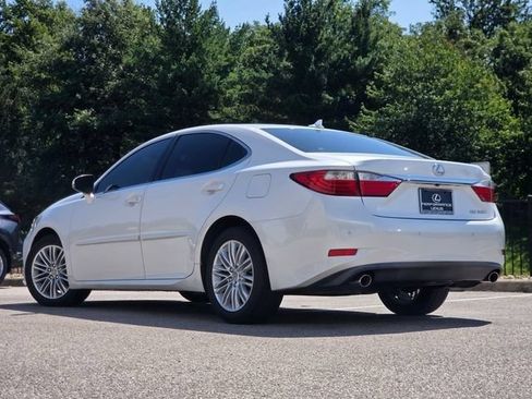 Used 2014 Lexus ES 350 w/ Luxury Package FWD image 25