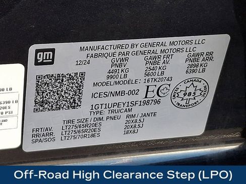 Used 2025 GMC Sierra 2500 AT4 w/ AT4 Premium Plus Package image 31