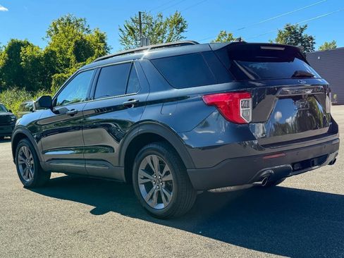 Used 2023 Ford Explorer XLT w/ Equipment Group 202A AWD/4WD image 5