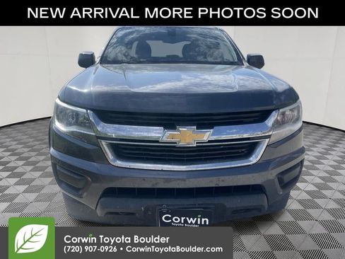 Used 2015 Chevrolet Colorado W/T w/ WT Convenience Package AWD/4WD image 2