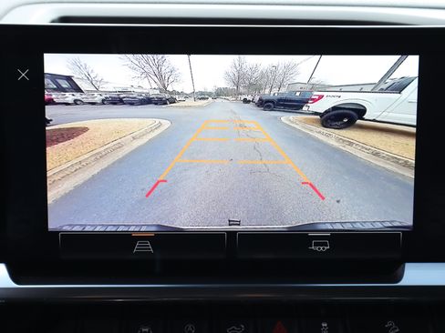 Used 2022 GMC Sierra 1500 Elevation w/ X31 Off-Road Package image 12