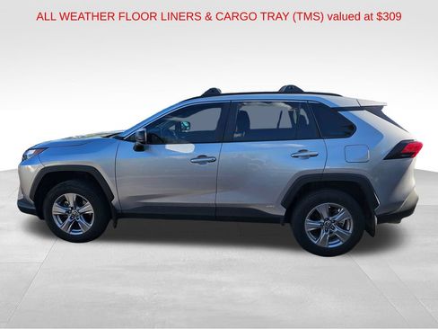 Used 2024 Toyota RAV4 LE AWD/4WD image 7