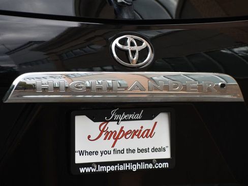Used 2013 Toyota Highlander SE image 10
