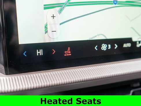 Used 2025 Ford Explorer Active image 25