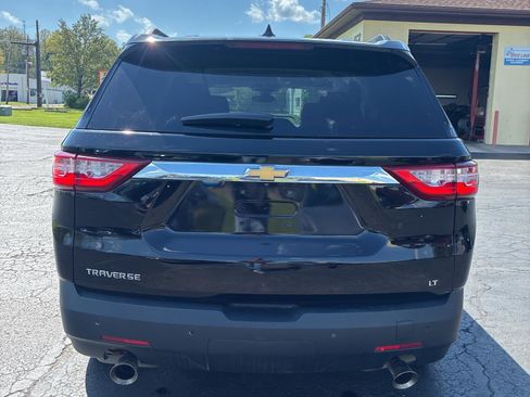 Used 2021 Chevrolet Traverse LT FWD image 7