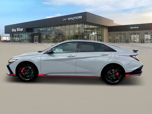 New 2025 Hyundai Elantra N image 3