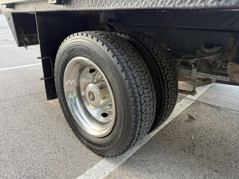 Used 2018 Ford F550 4x4 Regular Cab Super Duty image 7