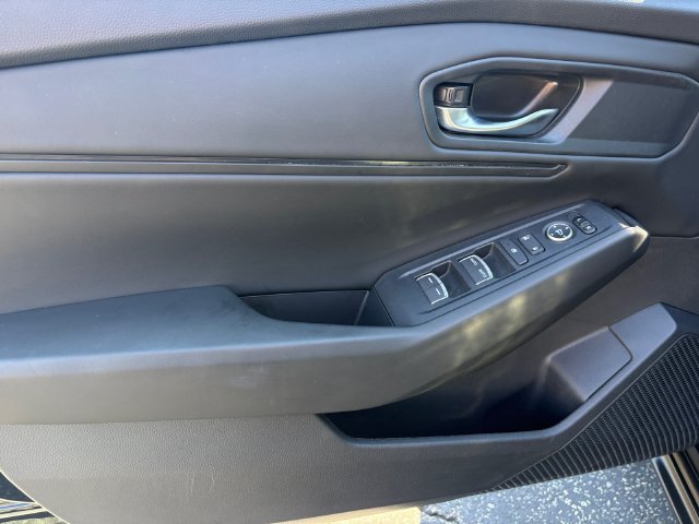 Used 2025 Honda Accord SE image 13