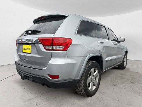 Used 2012 Jeep Grand Cherokee Laredo AWD/4WD image 3