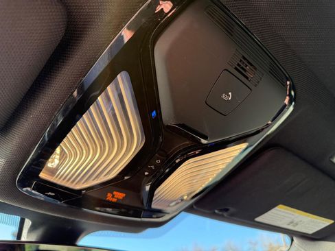 Used 2018 BMW 540i RWD image 21
