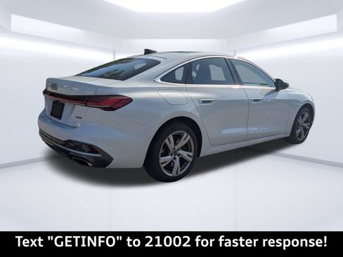 Used 2025 Audi A5 2.0T Premium Plus w/ Premium Plus AWD/4WD image 5