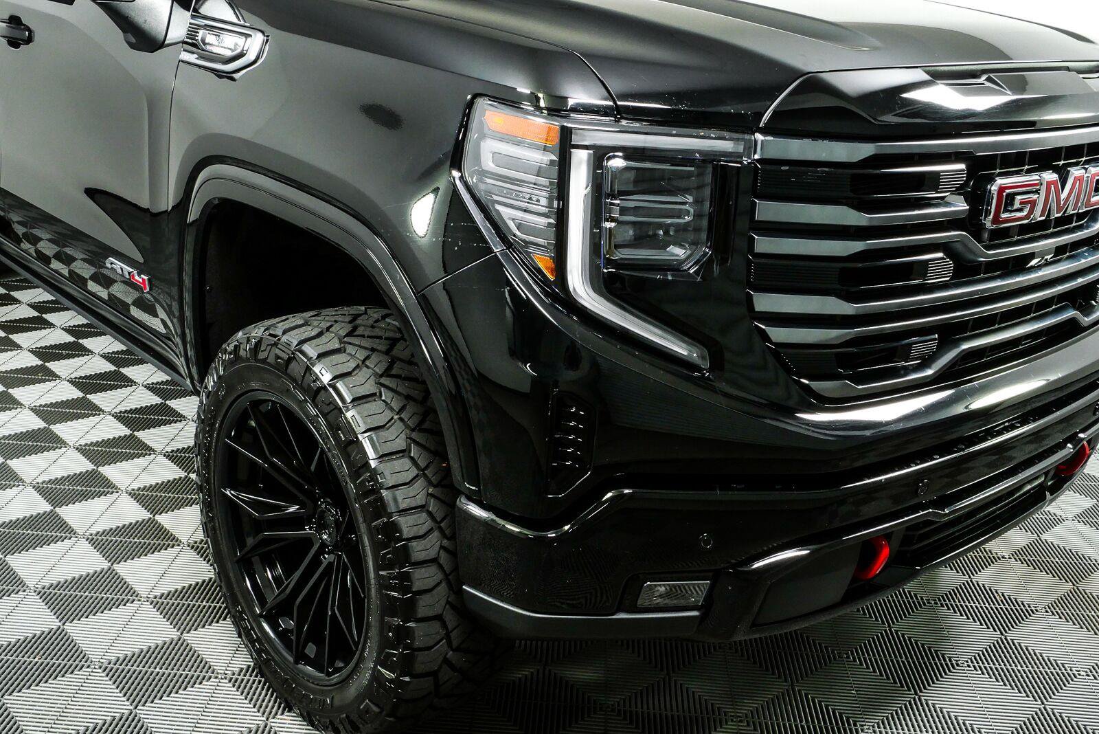 Certified 2026 GMC Sierra 1500 AT4 w/ Technology Package AWD/4WD image 37