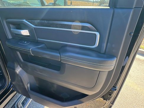 Used 2024 RAM 2500 Big Horn w/ Bed Utility Group image 20