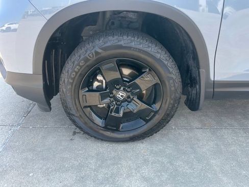 Used 2024 Honda Ridgeline Black Edition image 29