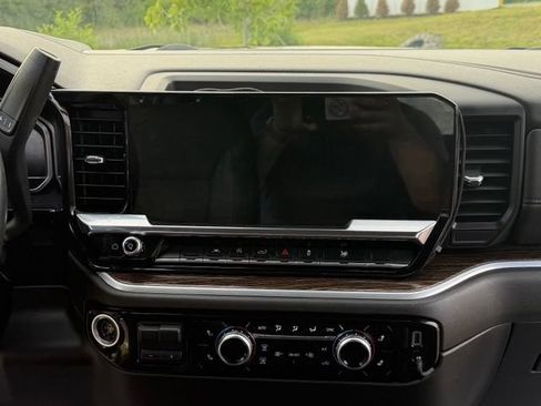 Used 2022 GMC Sierra 1500 Elevation AWD/4WD image 21
