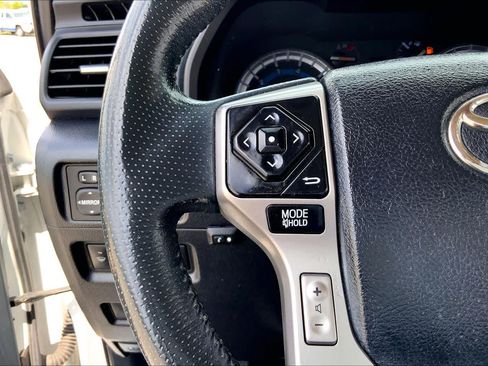 Used 2015 Toyota 4Runner SR5 Premium RWD image 22