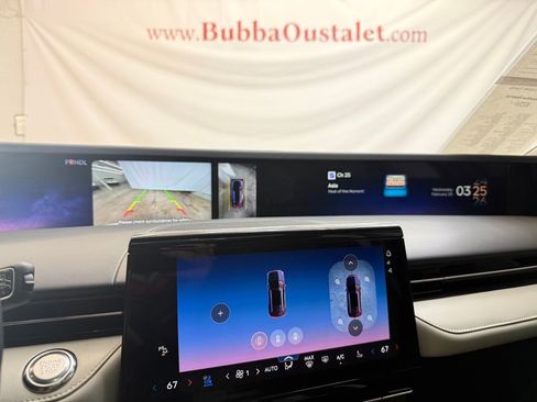 Used 2025 Lincoln Nautilus Reserve image 15