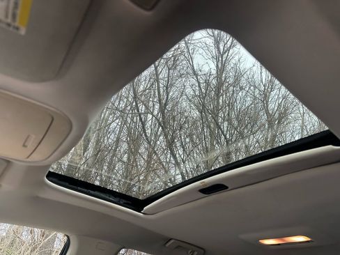 Used 2016 GMC Canyon SLT w/ Driver Alert Package image 21