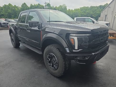 Used 2025 Ford F150 Raptor w/ Equipment Group 803A Raptor R AWD/4WD image 4