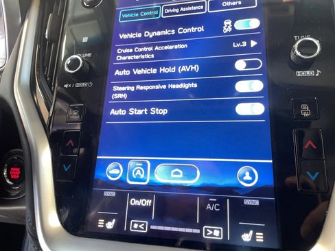 Used 2022 Subaru Legacy Limited image 12