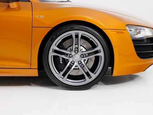 Used 2011 Audi R8 V10 AWD/4WD image 12
