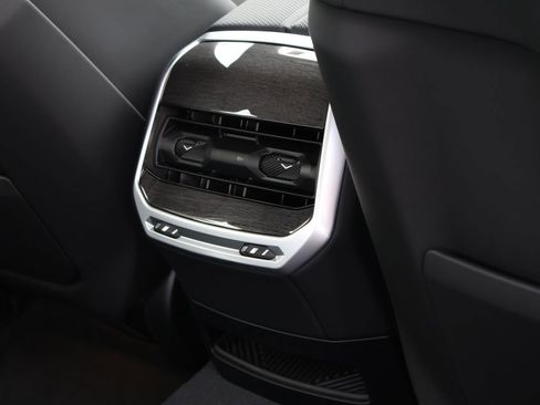 New 2026 BMW 760i xDrive w/ Executive Package image 15