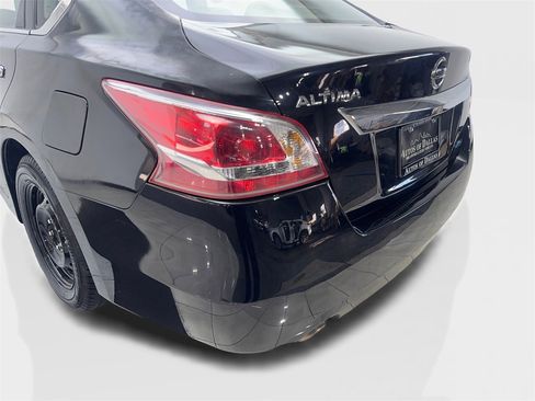 Used 2013 Nissan Altima 2.5 S image 19