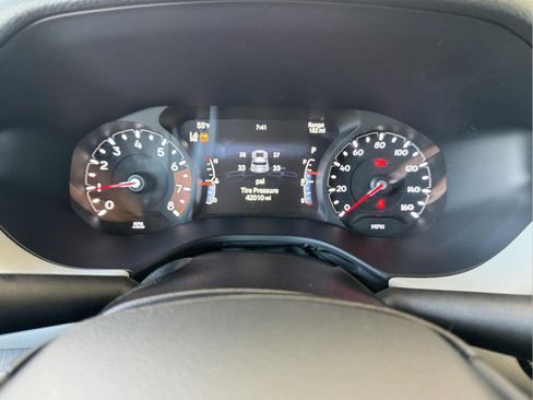 Used 2025 Jeep Compass Limited AWD/4WD image 24