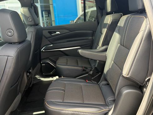 New 2026 Chevrolet Traverse High Country w/ LPO, Floor Liner Package AWD/4WD image 13