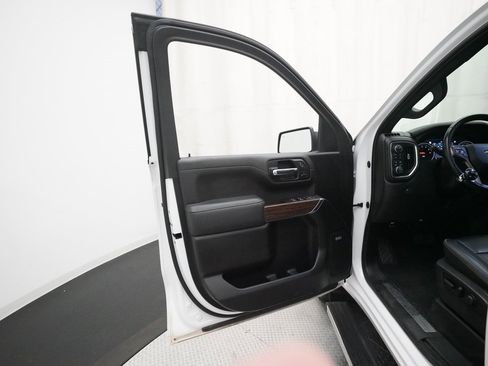 Used 2022 Chevrolet Silverado 1500 High Country image 27