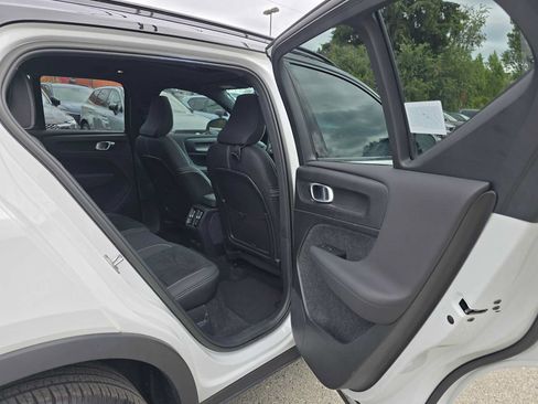 Certified 2023 Volvo XC40 Recharge Ultimate w/ Protection Package Premier AWD/4WD image 14