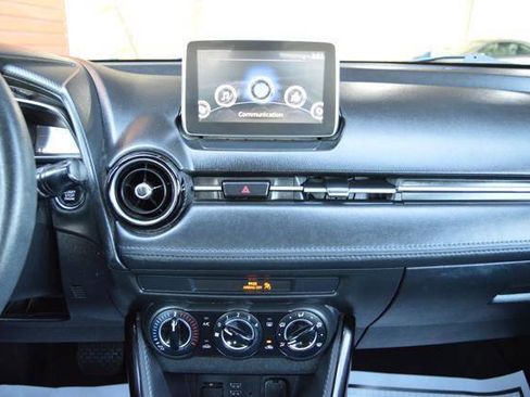 Used 2017 Toyota Yaris iA image 21