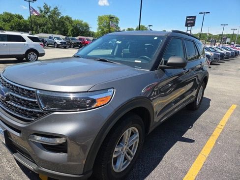 Used 2021 Ford Explorer XLT w/ Equipment Group 202A AWD/4WD image 1
