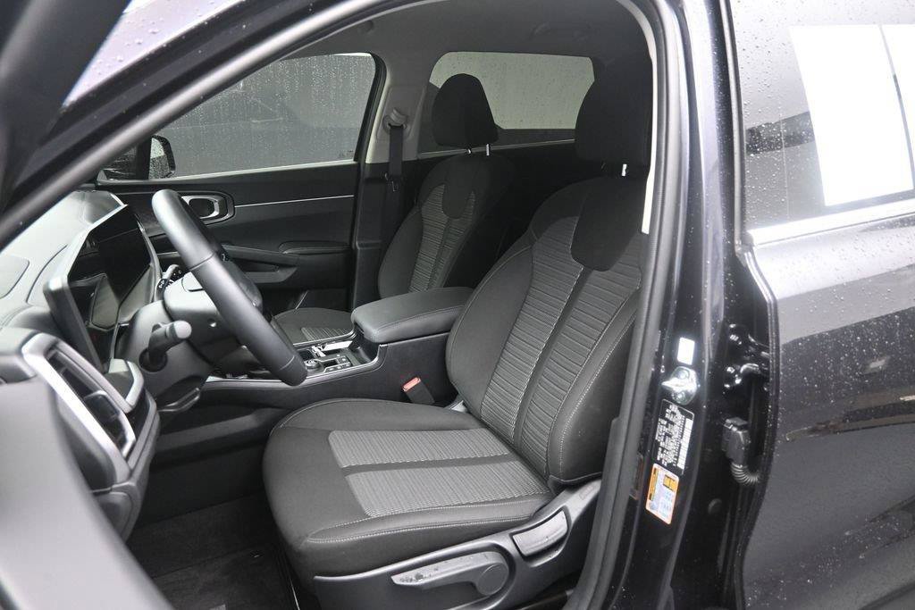 Used 2026 Kia Sorento LX FWD image 17