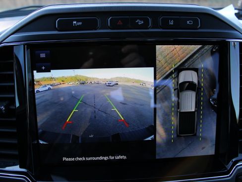 Used 2022 Ford F250 Platinum w/ FX4 Off-Road Package image 32