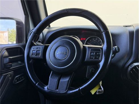 Used 2017 Jeep Wrangler Unlimited Sport w/ Quick Order Package 23S AWD/4WD image 9
