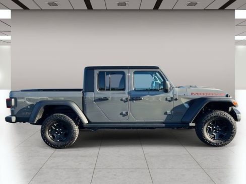 Used 2023 Jeep Gladiator Mojave w/ Safety Group AWD/4WD image 2