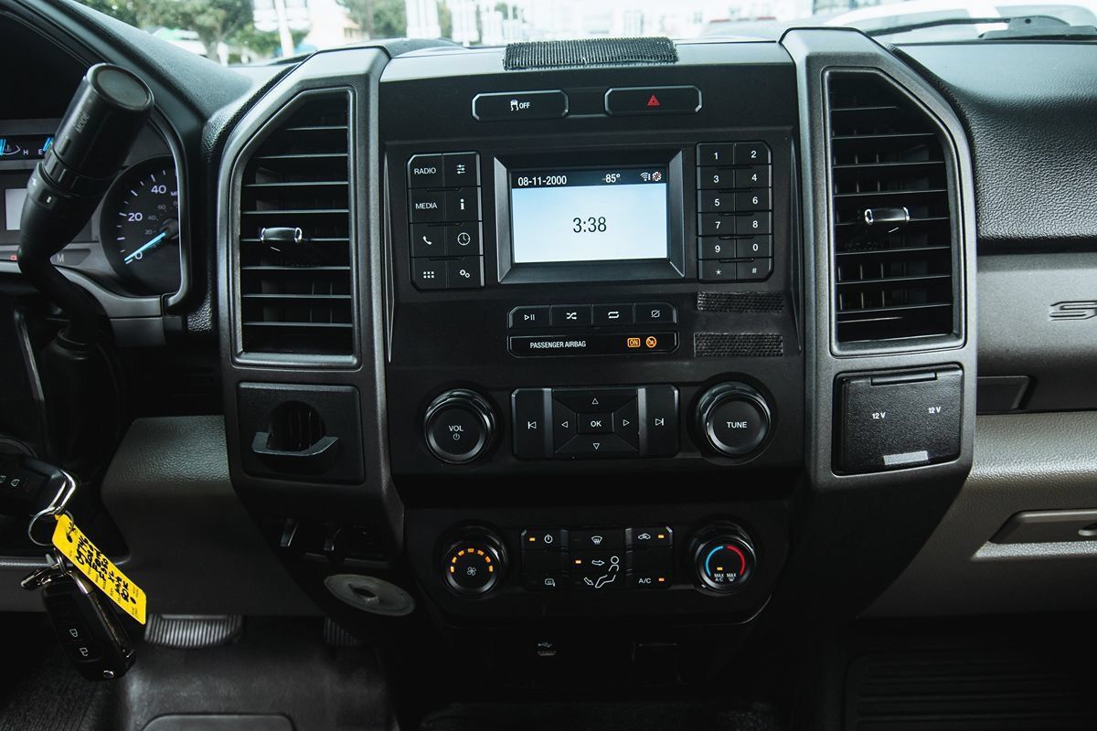 Used 2020 Ford F350 XL w/ Power Equipment Group RWD image 17