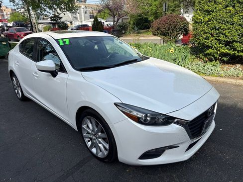 Used 2017 MAZDA MAZDA3 Touring w/ Popular Equipment Package image 3