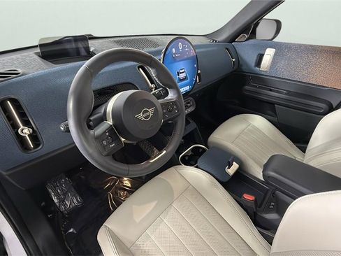 Used 2025 MINI Cooper Countryman S w/ Comfort Package Max image 18