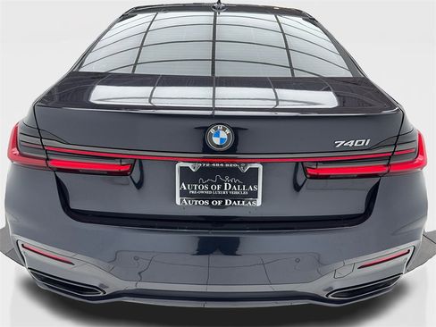 Used 2021 BMW 740i 740i M SPORT,NAV,CAM,PANO,CLMT w/ M Sport Package image 11