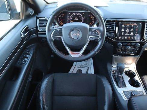 Used 2019 Jeep Grand Cherokee Trailhawk image 10