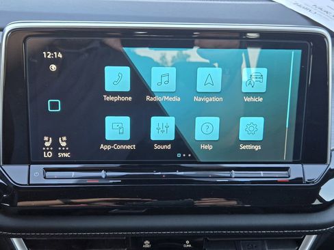 New 2026 Volkswagen Atlas Cross Sport SE FWD image 14