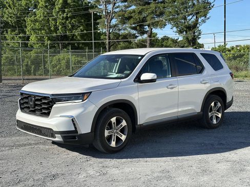 Used 2023 Honda Pilot EX-L image 4