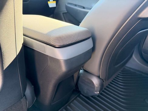 New 2025 Kia EV6 Wind image 23