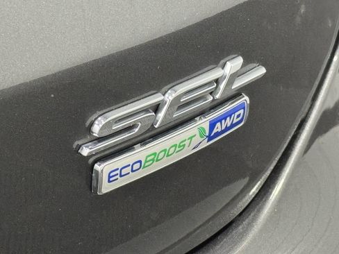 Used 2019 Ford Edge SEL w/ Equipment Group 201A AWD/4WD image 8