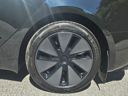 Used 2024 Tesla Model 3 Long Range AWD/4WD image 19