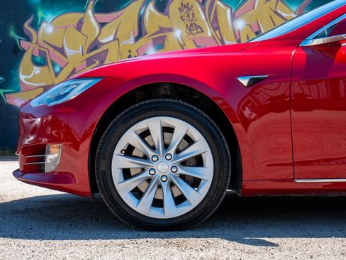 Used 2017 Tesla Model S 90D AWD/4WD image 7
