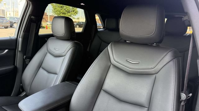 Certified 2024 Cadillac XT5 Luxury w/ LPO, Floor Liner Package AWD/4WD image 48