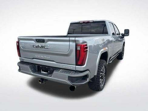 Used 2024 GMC Sierra 2500 Denali Ultimate AWD/4WD image 9